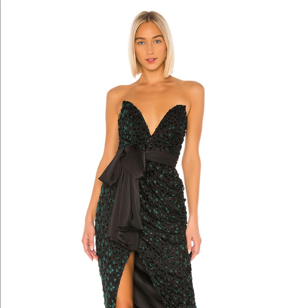 LPA Julie Anne gown size M